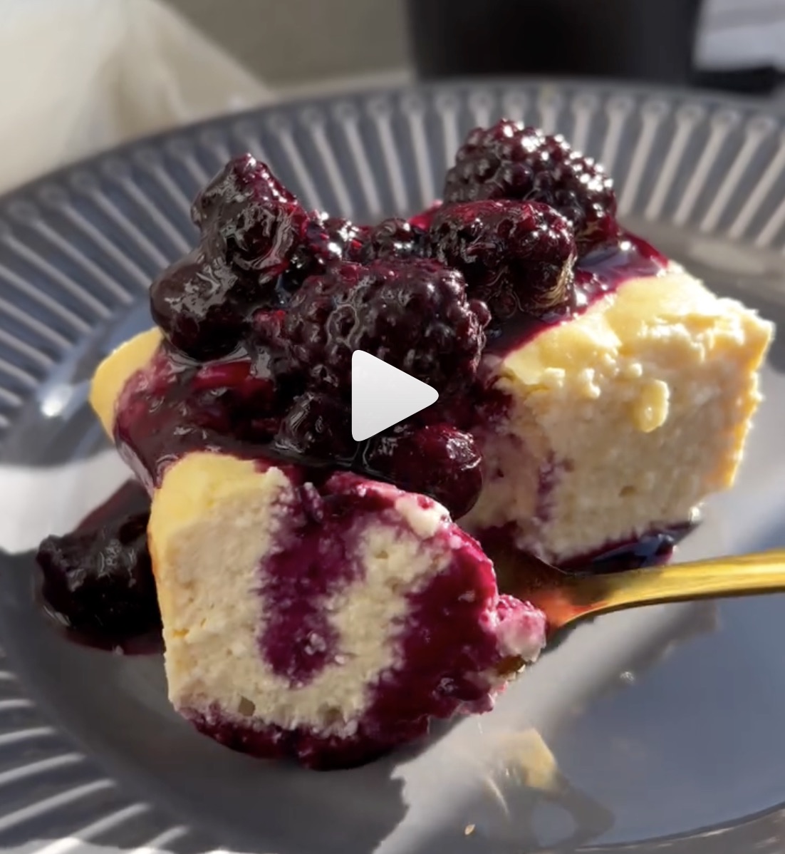 Kremasti cheesecake sa bobičastim voćem