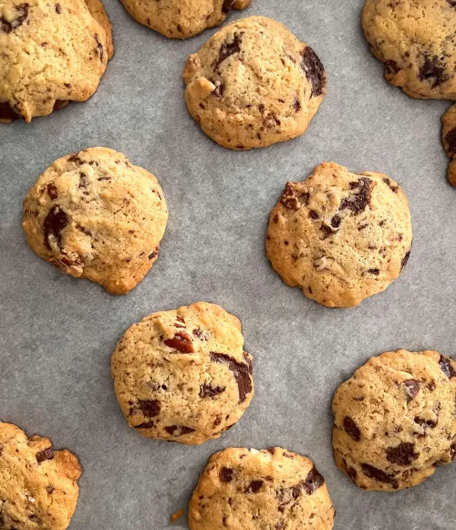 Američki čokoladni kolačići sa krupnim komadićima čokolade