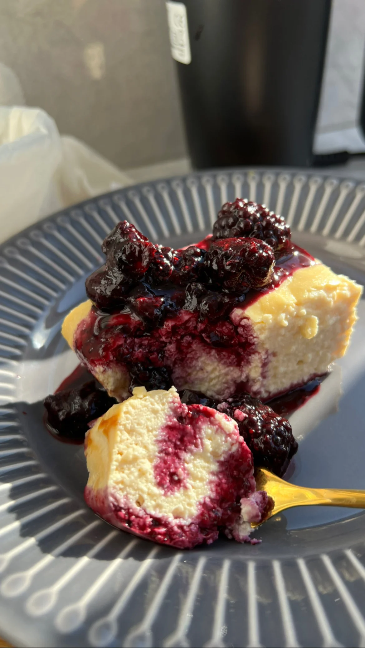 Kremasti cheesecake sa bobičastim voćem